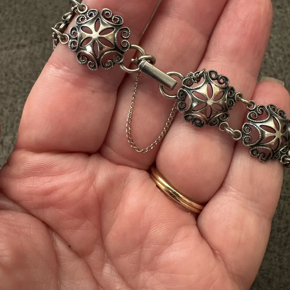 ***SOLD*****Vintage Elegant Silver Filigree Bracelet Women RF AU Sterling 7.5” - Picture 3 of 4